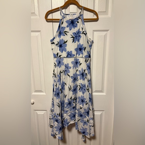 Lulus Dresses & Skirts - Lulus Floral Halter Dress in Blue and White